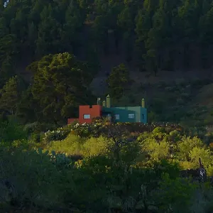 Casa Imeldo Y Eloisa El Pinar (El Hierro)